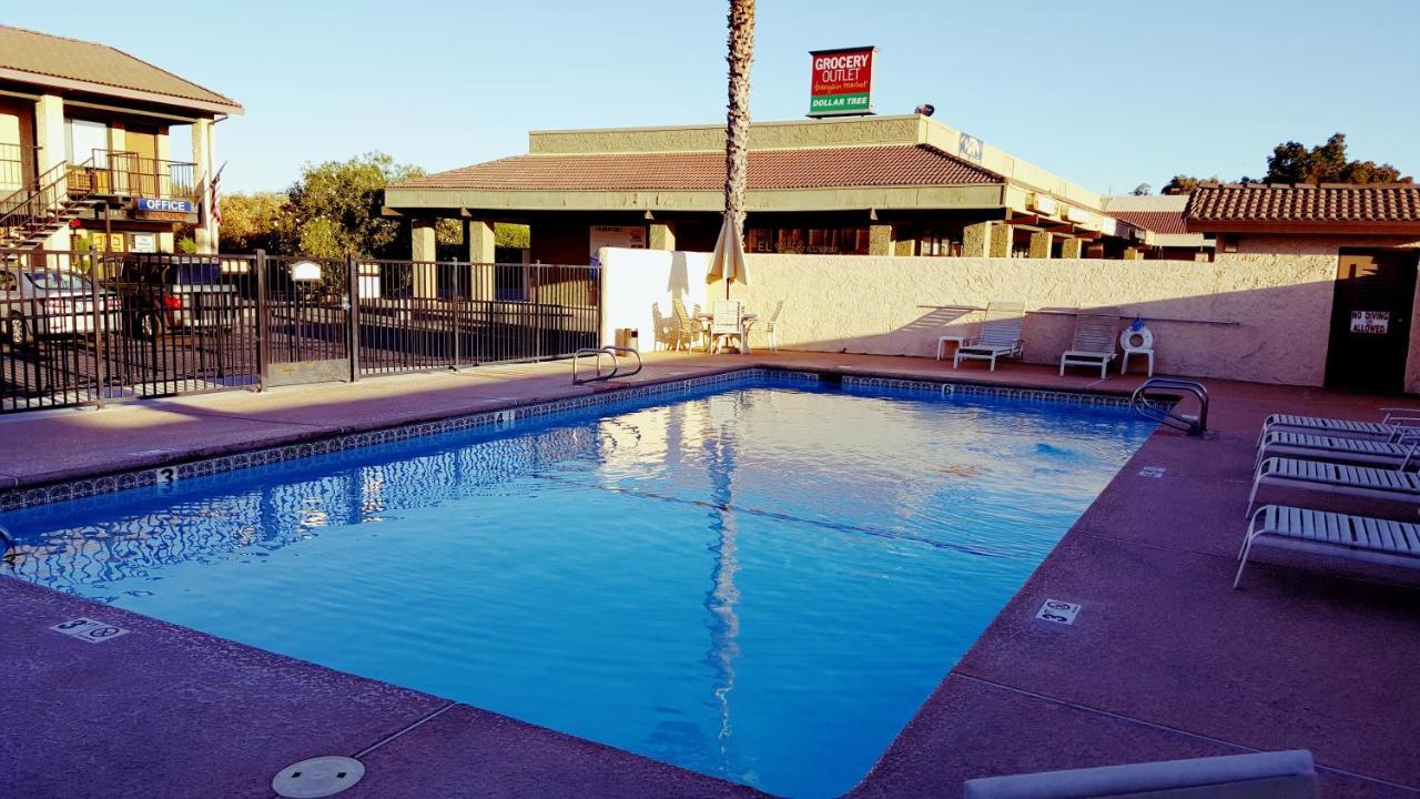 Orland Inn المظهر الخارجي الصورة